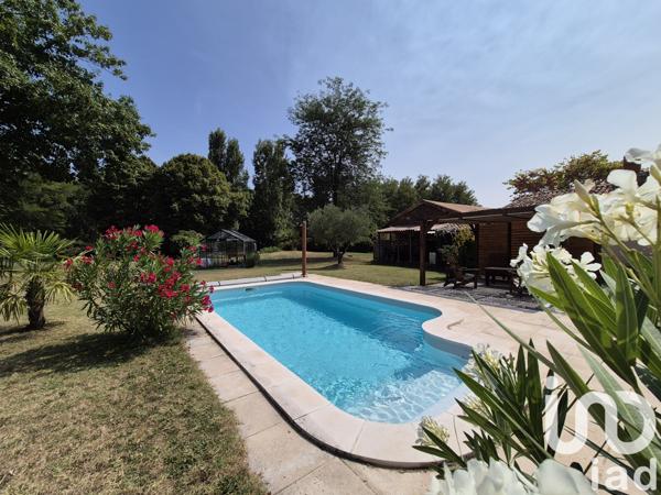 Maison à vendre 5 pièces 185 m² Scorbé-Clairvaux