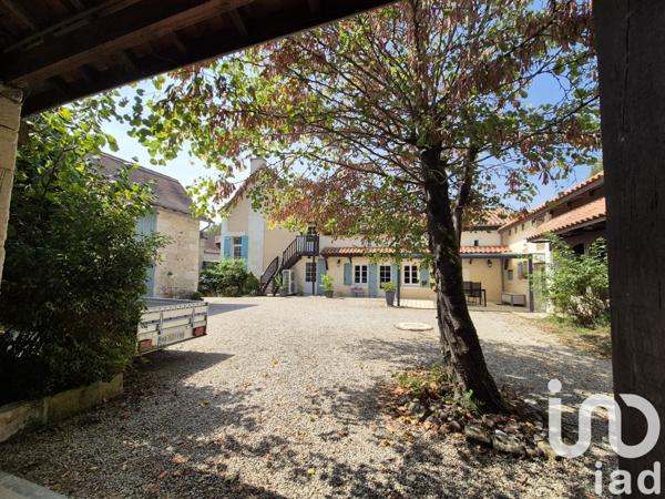 Maison à vendre 5 pièces 185 m² Scorbé-Clairvaux