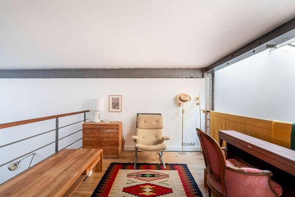 Loft dans une ancienne fabrique de faïence proche du canal St Martin