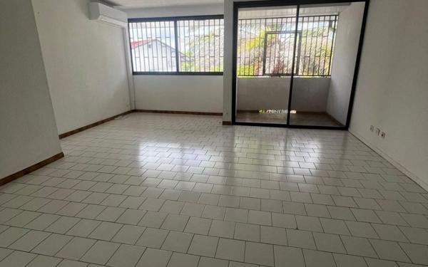 Appartement à louer    2 pièces •  Kourou