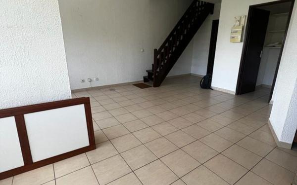 Appartement à louer    2 pièces •  Kourou