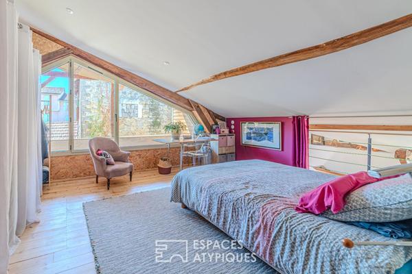 Ancien atelier réhabilité en maison de ville avec patio