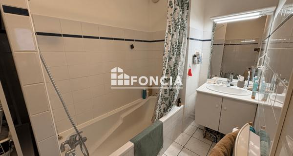 Location Appartement 2 pièces 52.94 m² - Clermont-ferrand 63000