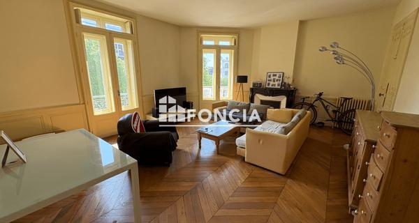 Location Appartement 5 pièces 144.8 m² - Valence 26000