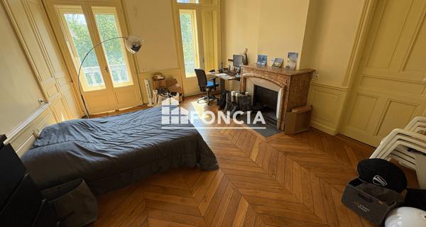 Location Appartement 5 pièces 144.8 m² - Valence 26000