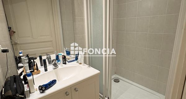 Location Appartement 5 pièces 144.8 m² - Valence 26000