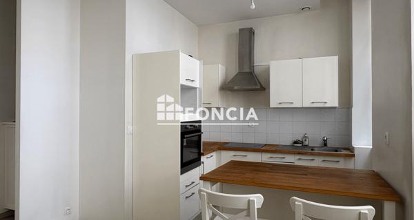 Location Appartement 4 pièces 83.81 m² - Lyon 69006