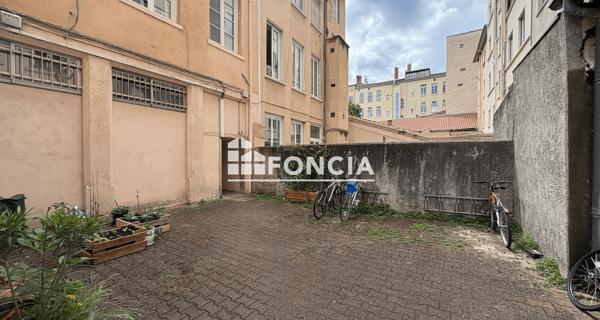 Location Appartement 4 pièces 83.81 m² - Lyon 69006