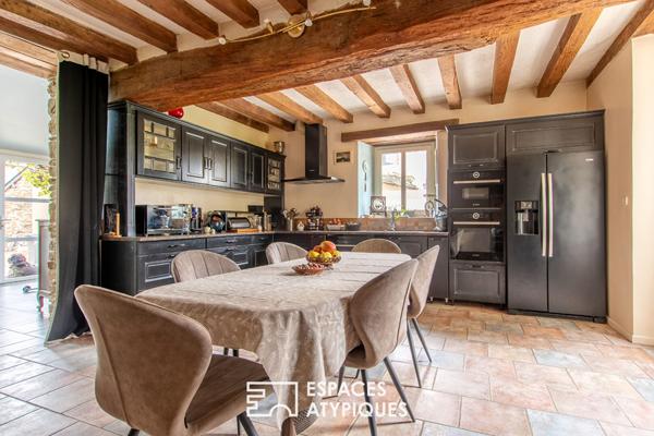 Propriété avec berge privative sur la Mayenne sur plus de 3 hectares