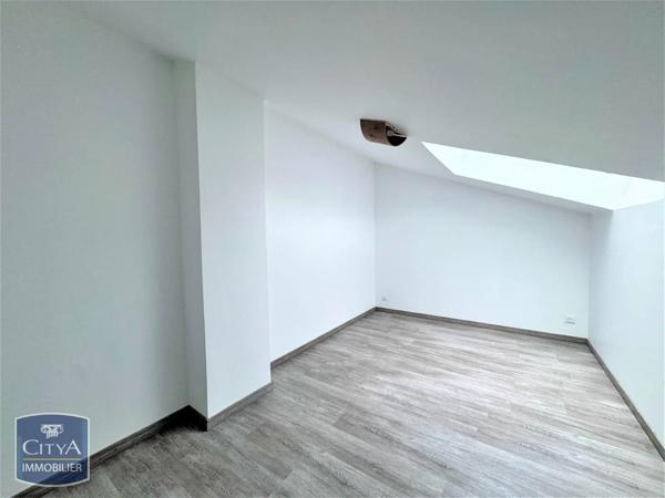 Appartement à louer 2 pièces 45.63m² Loos (59120)