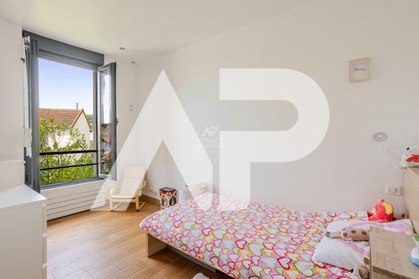 CHAVILLE RIVE GAUCHE - Maison Familiale €830 000 ** - Référence 665-S