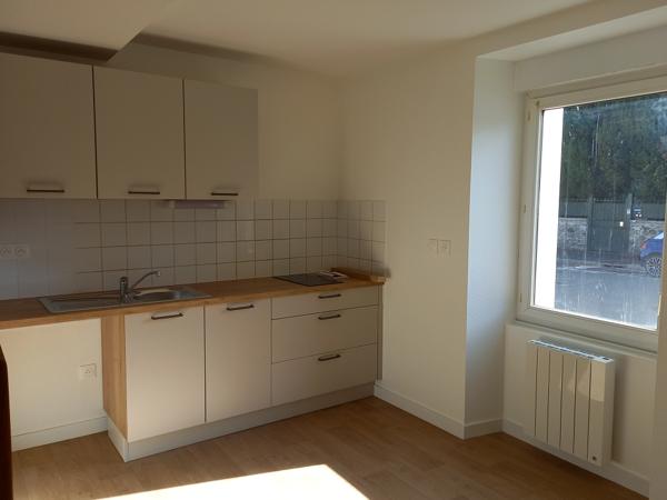 LAVAL, appt T2 de 45.60 m²