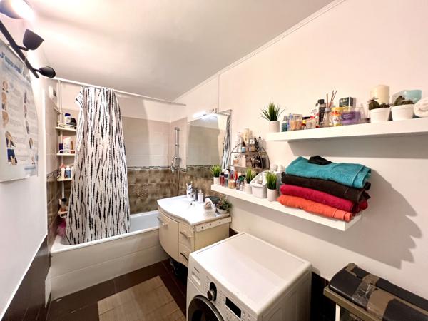 Aulnay-sous-Bois (93600) 3 Pièces avec balcon, parking et cave