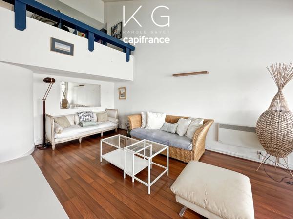 Port-Deauville à vendre appartement 104 m2 3 chambres avec terrasse exposée sud-est et vue panoramique sur le bassin