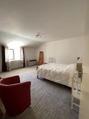 Maison familiale au calme proche des commerce