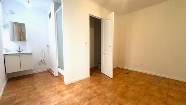 Appartement Corbeil Essonnes 2 pièce(s) 25 m2 - DUPLEX - REFAIT À NEUF