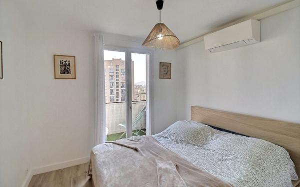 Appartement à vendre    3 pièces • 55 m2 Marseille 13