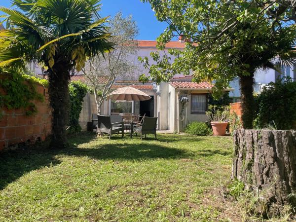 Vente Maison La rochelle 745 000 € HAI - 120 m2 - 3 Chambres - Réf. VM1170-TERREETMER17_