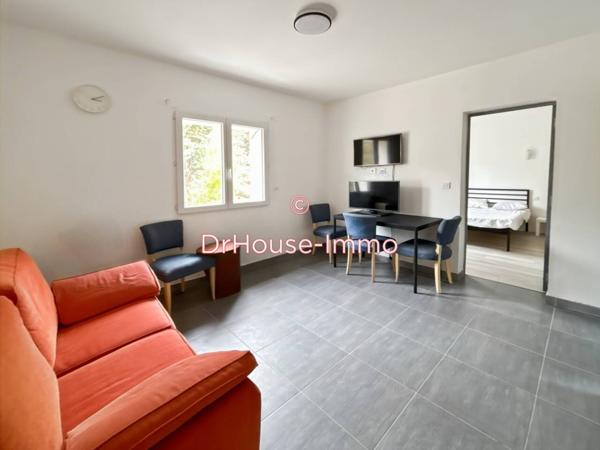 Immeuble à vendre 21 pièces de 450 m²