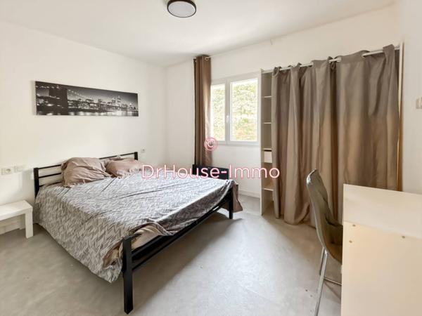 Immeuble à vendre 21 pièces de 450 m²