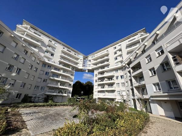 APPARTEMENT DE TYPE 6 A VENDRE