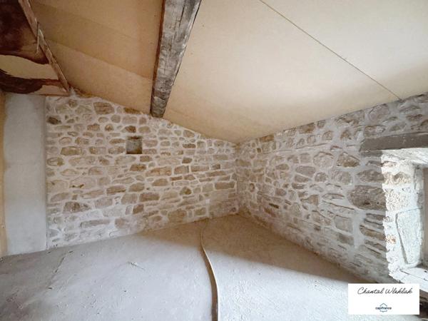 À vendre maison de village à rénover à LABLACHERE (07)