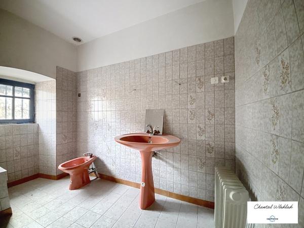 À vendre maison de village à rénover à LABLACHERE (07)