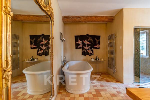 AIX-EN-PROVENCE BASTIDE D'EXCEPTION AU COEUR D’UN DOMAINE DE 3 HECTARES