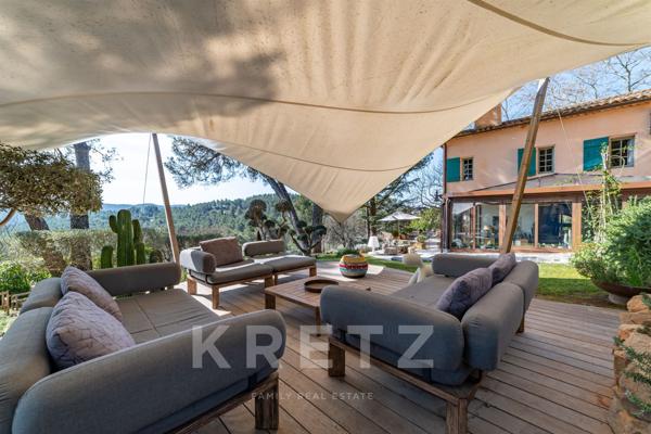 AIX-EN-PROVENCE BASTIDE D'EXCEPTION AU COEUR D’UN DOMAINE DE 3 HECTARES