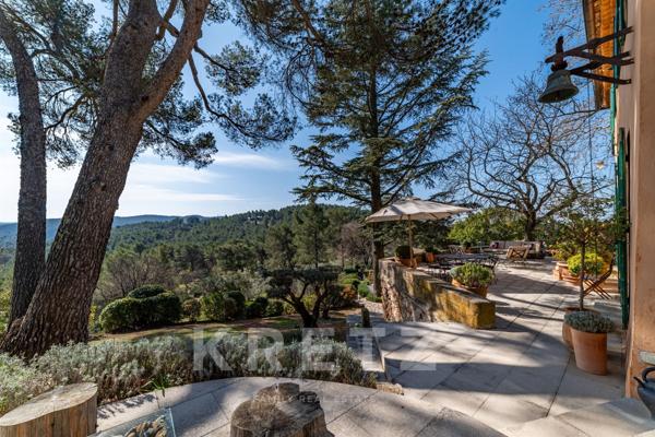 AIX-EN-PROVENCE BASTIDE D'EXCEPTION AU COEUR D’UN DOMAINE DE 3 HECTARES