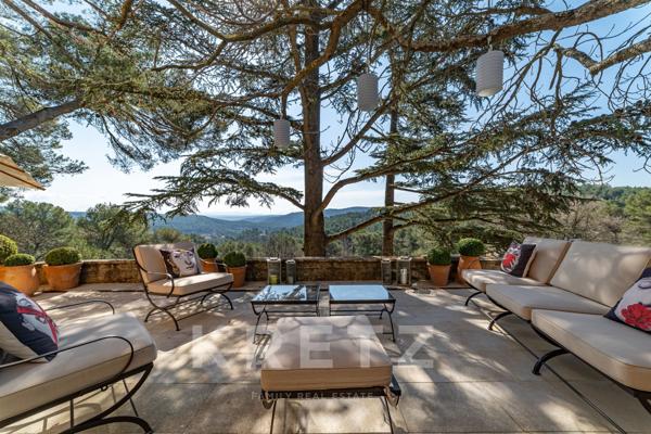 AIX-EN-PROVENCE BASTIDE D'EXCEPTION AU COEUR D’UN DOMAINE DE 3 HECTARES