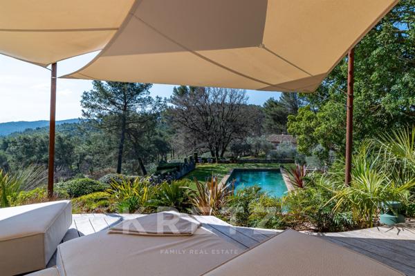 AIX-EN-PROVENCE BASTIDE D'EXCEPTION AU COEUR D’UN DOMAINE DE 3 HECTARES