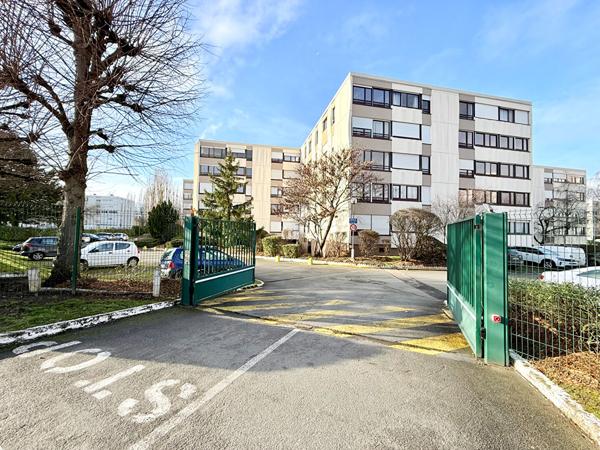 À vendre : Appartement 4 pièces à Conflans-Sainte-Honorine 169 900 € **  - Référence  8108