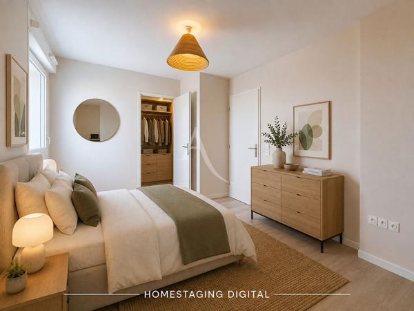 LIVRY-GARGAN, PENTHOUSE AU DERNIER ÉTAGE AVEC TERRASSE, DOUBLE STATIONNEMENT EN SOUS-SOL ET DPE C
