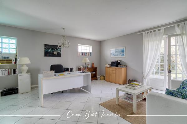 Maison 8 pièces - 320 m²