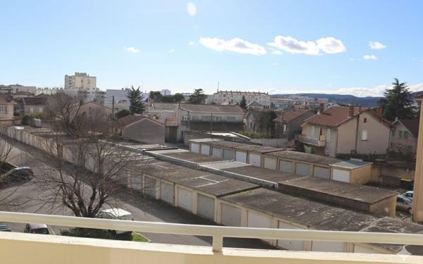 Appartement à vendre    3 pièces • 62,26 m2 Bourg-lès-Valence