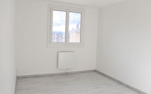 Appartement à vendre    3 pièces • 62,26 m2 Bourg-lès-Valence