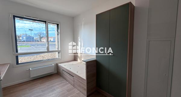 Location Studio meublé 21.29 m² - La Roche-sur-yon 85000