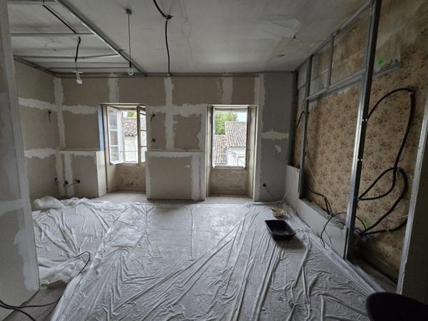 Maison à vendre |  Jonzac |  3 pièces | 90 m²