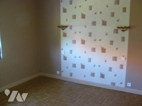 Maison à vendre à Aydoilles (88600) dans les Vosges (88)

Cette maison, située à Aydoilles, p...