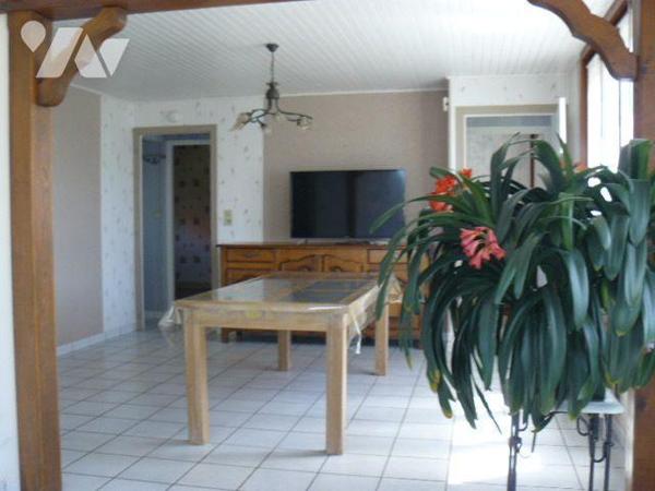Maison à vendre à Aydoilles (88600) dans les Vosges (88)

Cette maison, située à Aydoilles, p...