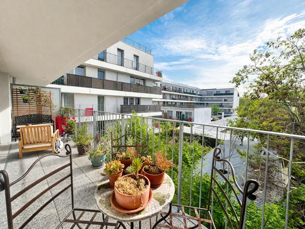 NANTERRE Appartement familial 4 pièces avec balcon