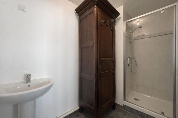 NANTERRE Appartement familial 4 pièces avec balcon