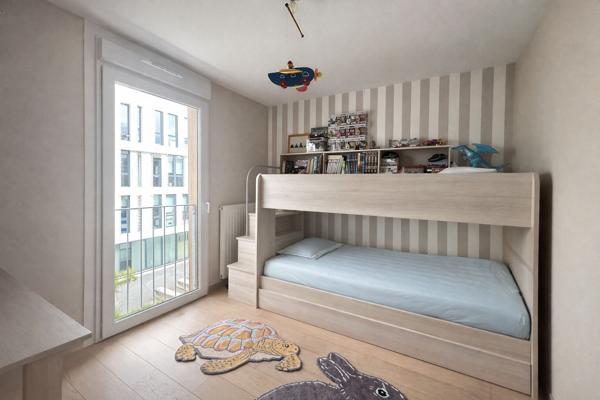 NANTERRE Appartement familial 4 pièces avec balcon