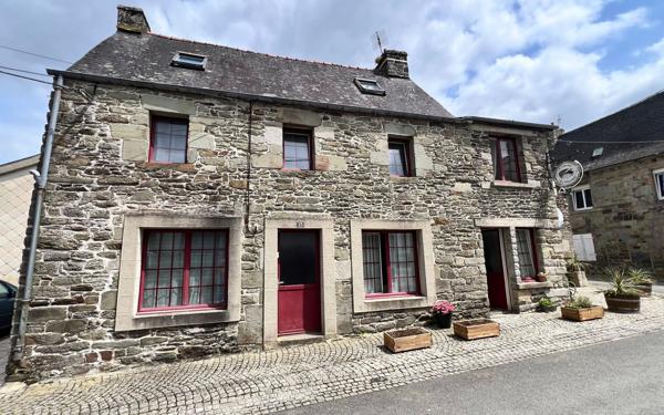 Immeuble à vendre    4 pièces •  Carhaix-Plouguer