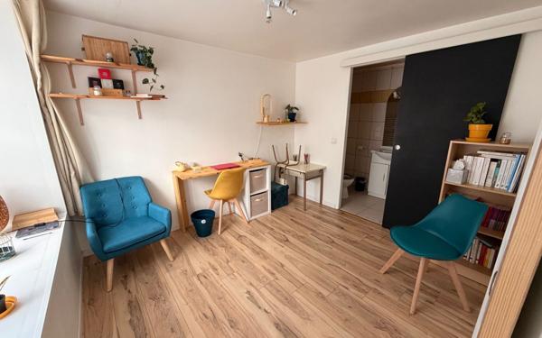 Immeuble à vendre    4 pièces •  Carhaix-Plouguer