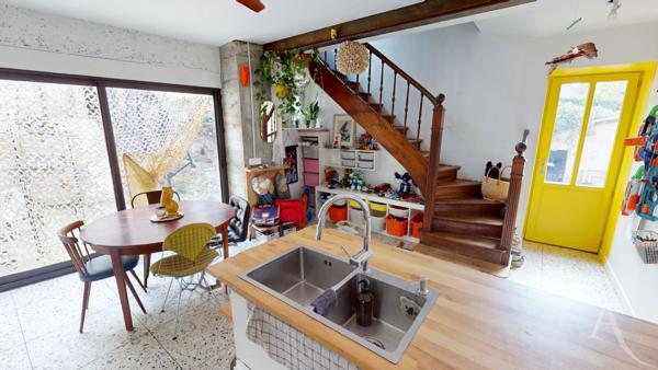 Centre ville de CHÂTEAUROUX Maison de 73m2 habitables Deux chambres Garage