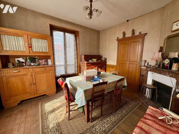 Située dans le village de Souesmes (41), cette jolie meulière de 68 m², sur un terrain de 263 m...