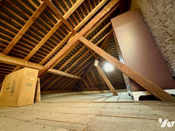 Située dans le village de Souesmes (41), cette jolie meulière de 68 m², sur un terrain de 263 m...