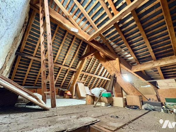 Située dans le village de Souesmes (41), cette jolie meulière de 68 m², sur un terrain de 263 m...